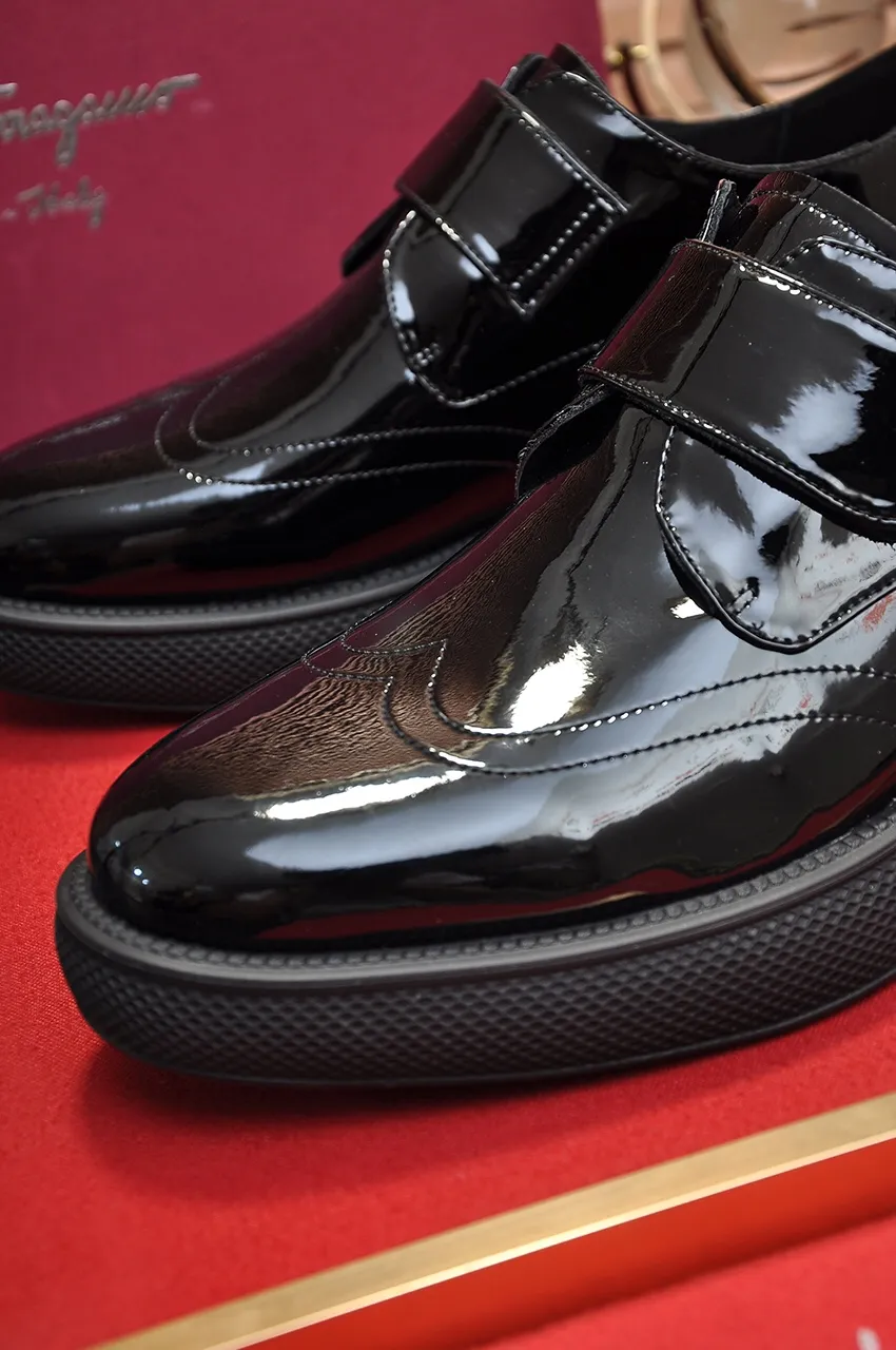 Men's shoes 💰720💶 [Ferragamo/Ferragamo] The latest model in the counter. Original imported open-sided high-quality cowhide hand-woven + imported 🐂 cowhide + original luxury metal buckle + original combination outsole. Comparison without pressure 38--45 (45 custom-made)